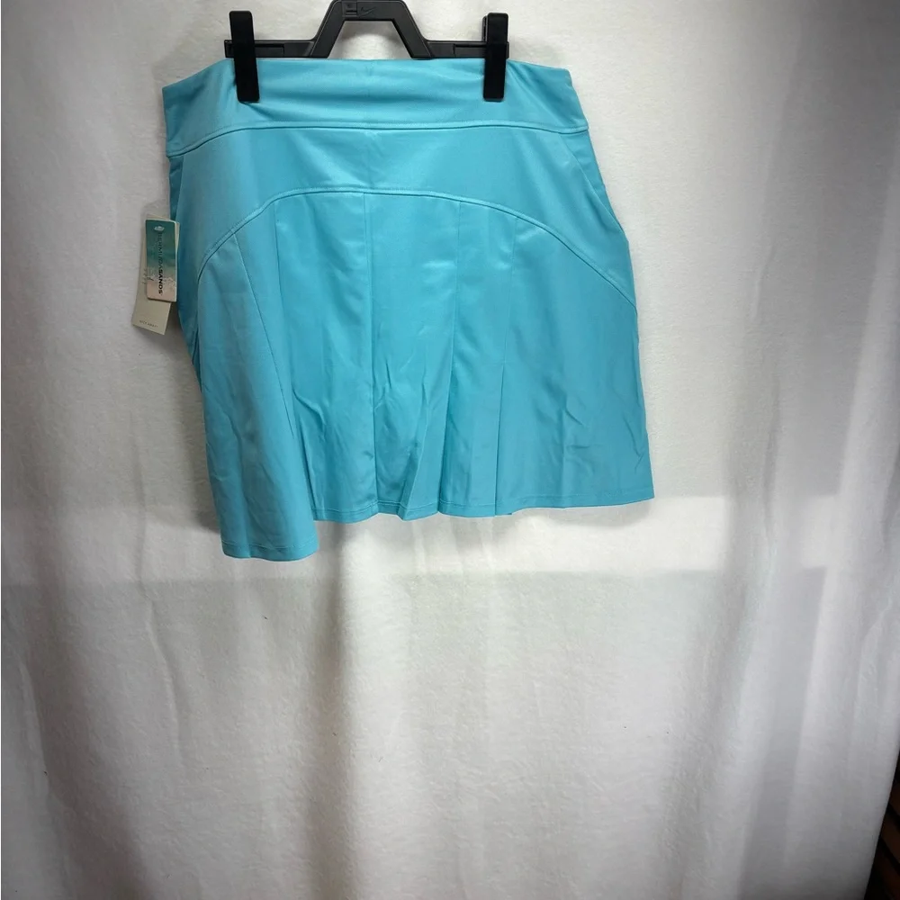 NWT Ladies BERMUDA SANDS Turquoise Pull On Knit GOLF SKORT -‎ M